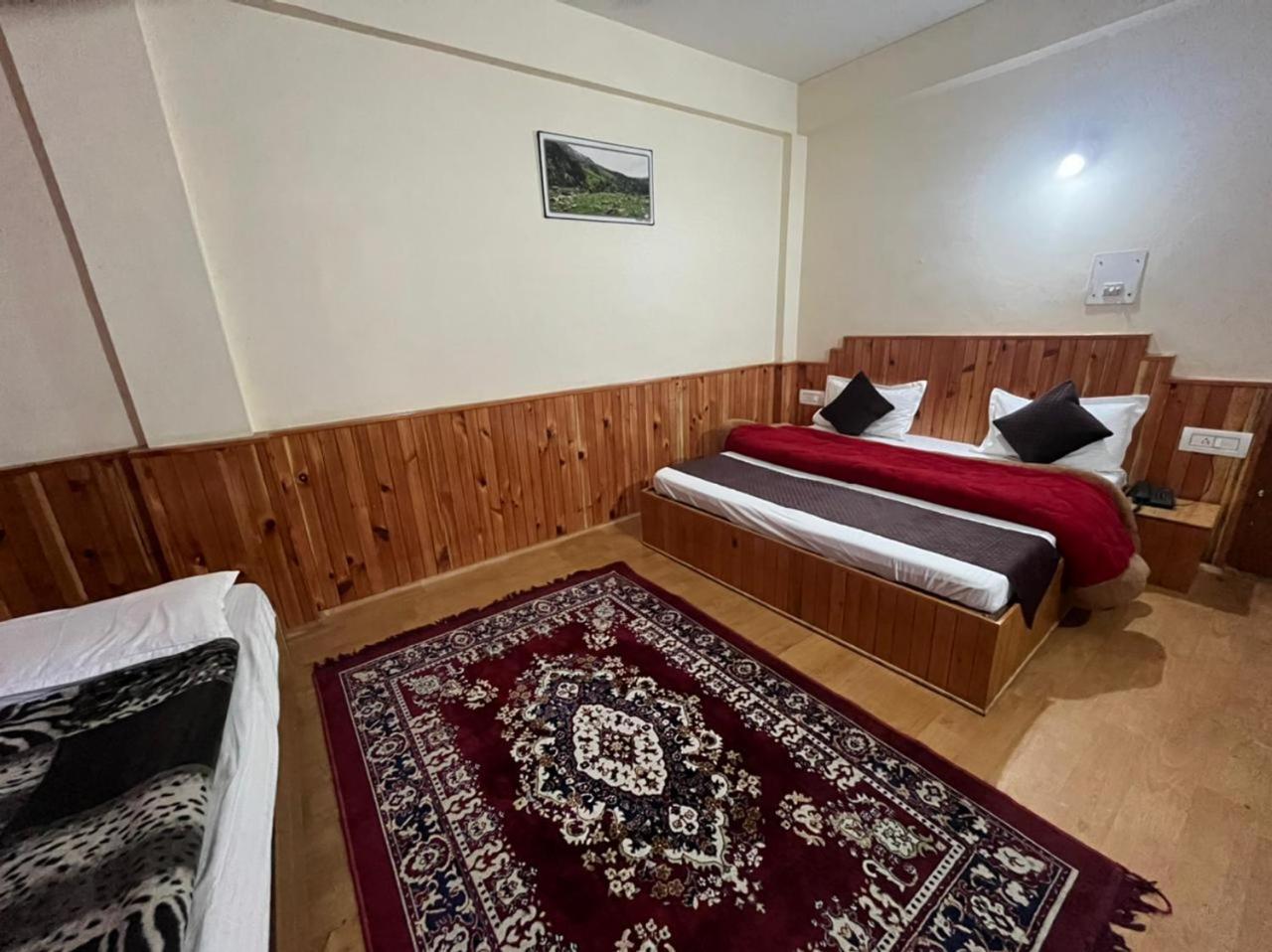 Hotel Anupam Kasol Eksteriør billede